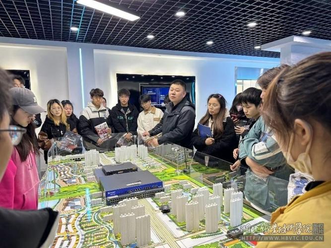 網絡安全基地參觀學習感悟 從“軟件銷售”到“全民掃雷”的轉型之旅
